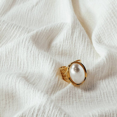 Large Oval Pearl-Inlaid and Sumptuous Open Ring - Chickalaka