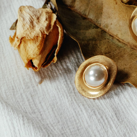 Saucer-Like Designed Disc, Adorned With Giant Faux Pearl Stud Earrings - Chickalaka