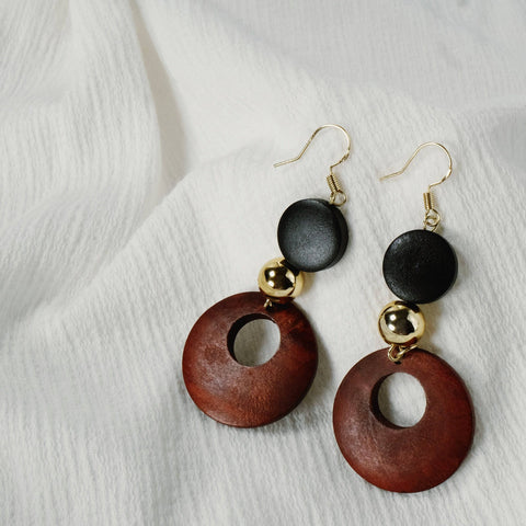 Woody Natural Original Rounds Earrings Detail 1 | Chickalaka