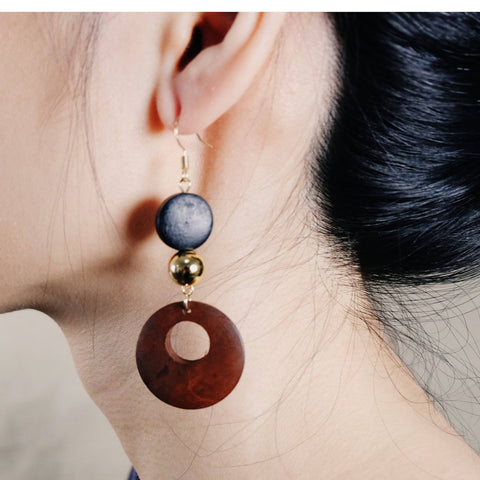 Woody Natural Original Rounds Earrings Detail 4 | Chickalaka